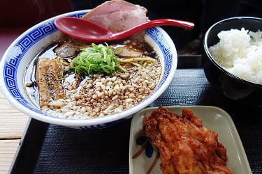 富山ブラックラーメン(つけめん えびすこ)