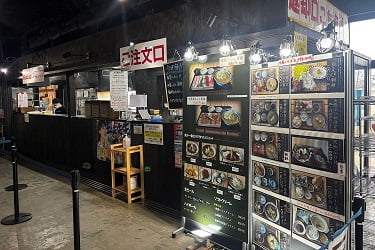ひみ岸壁市場､注文口