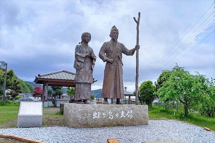 蛭ヶ島公園､源頼朝と北条政子の像