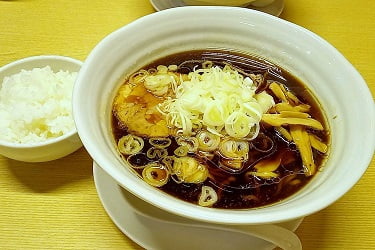 富山ブラックラーメン(らぁめん次元)