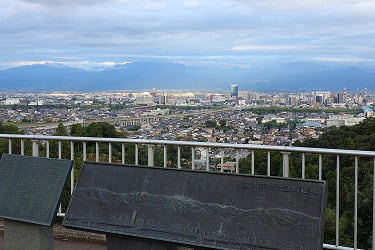 呉羽山公園展望台