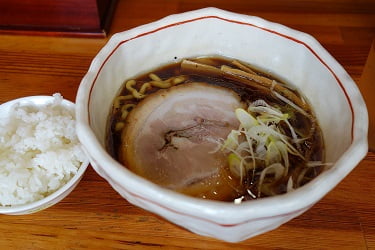富山ブラックラーメン(らーめん誠や)