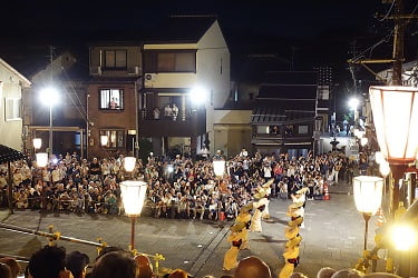 おわら風の盆(鏡町･おたや階段下)