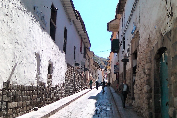 クスコの旧市街小路