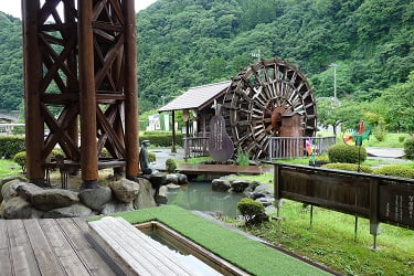 庄川水記念公園､巨大水車